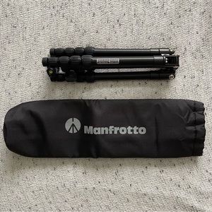 NWOT Manfrotto Element Traveller Small Aluminum 5-Section Tripod Kit w/Ball Head